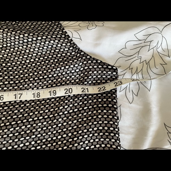 Coldwater Creek sleeveless blouse - Picture 10 of 10
